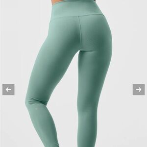 Alo High-Waist Airbrush Leggings
